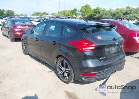 2015 Ford Focus St z USA, uszkodzony, nr VIN 1FADP3L97FL267612